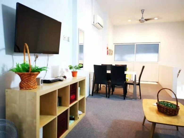 Penang Island Lodge - Hutton Lane
