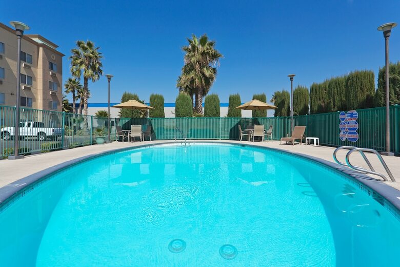Hotel Holiday Inn Express Bakersfield