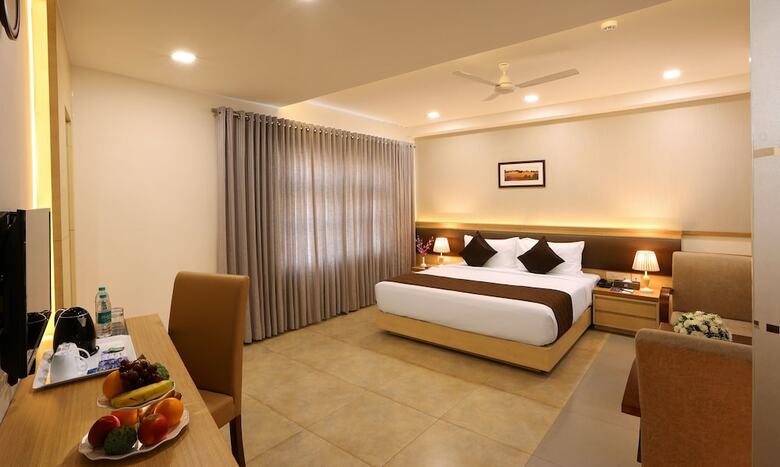 Hotel Flora Charishma Residency Aluva