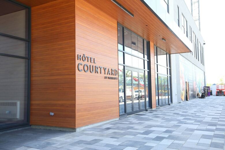 Hotel Courtyard By Marriott Montreal Brossard