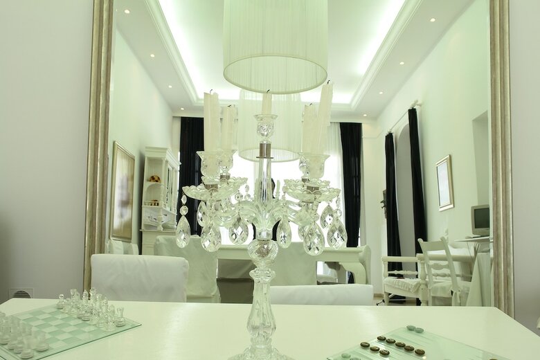 Paradise Art Hotel