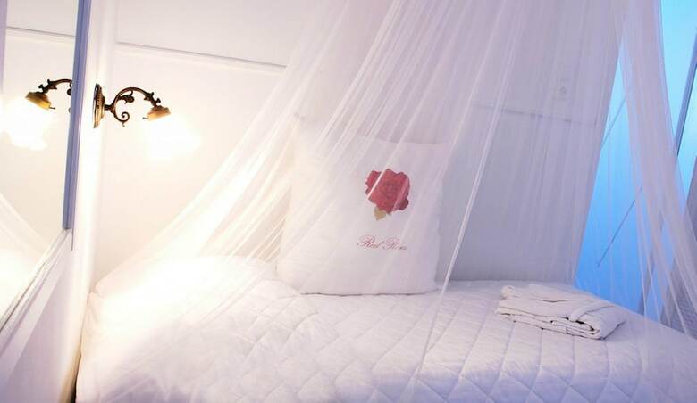 Paradise Art Hotel