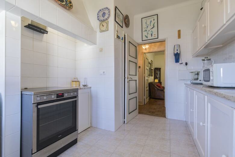Rustic Seaview Apartment In Cascais