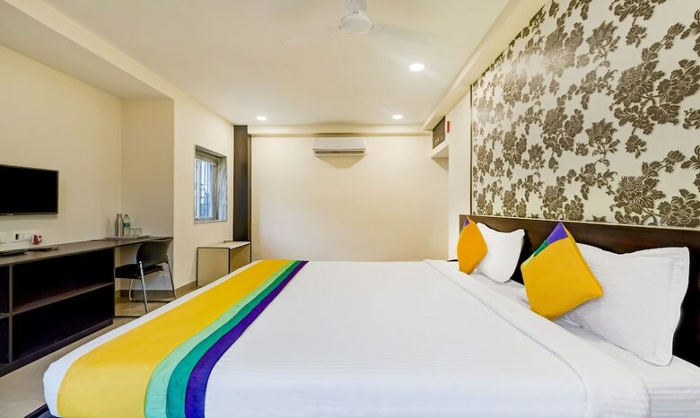 Hotel Treebo Trip Neeranand Plaza