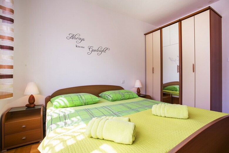 Apartments Zenta
