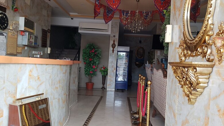 Qanadil Al Raha Hotel Apartments (Families Only)