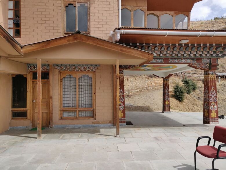 Hotel Thori Resort