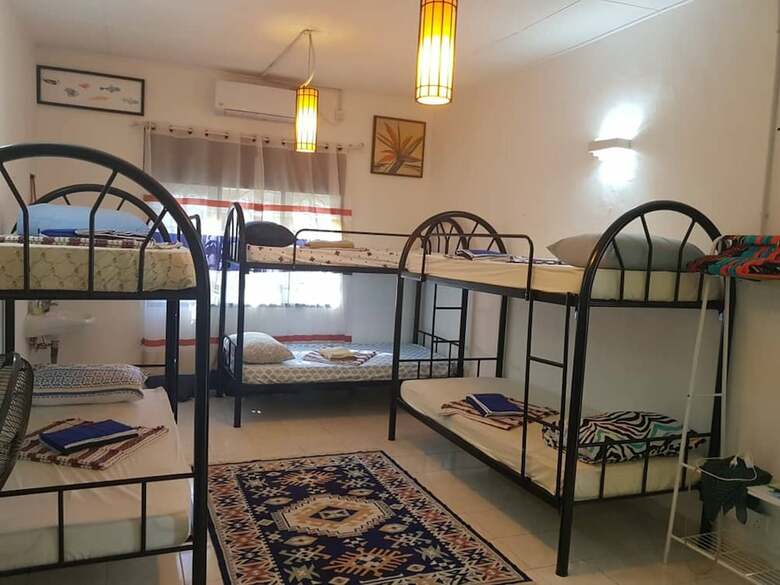 Hostal Bobi's Cafe & Lodge Cenang Beach