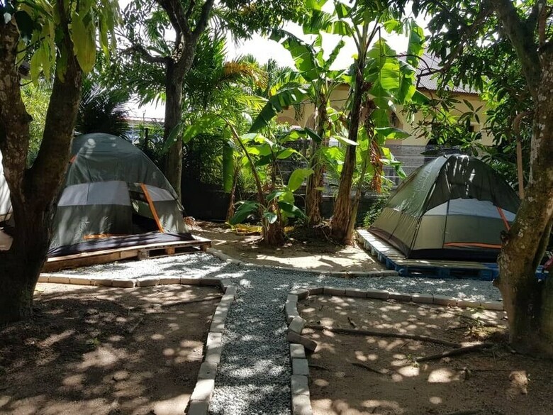 Hostal Bobi's Cafe & Lodge Cenang Beach