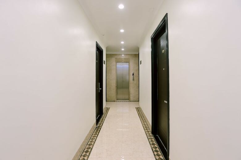 Oyo 562 Halong Legend Hotel