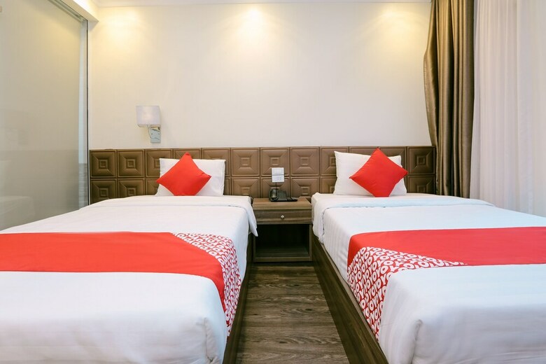 Oyo 562 Halong Legend Hotel