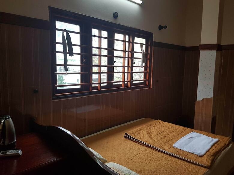 Hotel Oyo 565 VI Thao Van 2