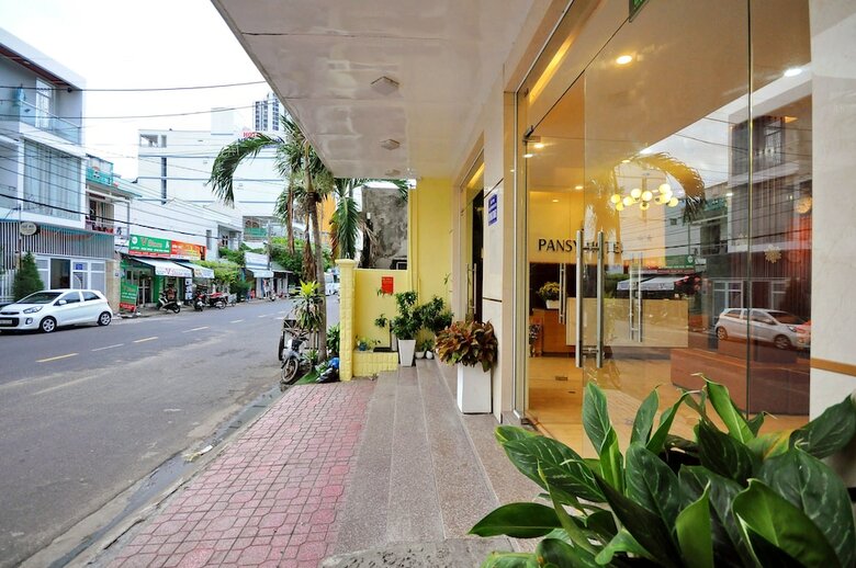 Oyo 549 Pansy Hotel