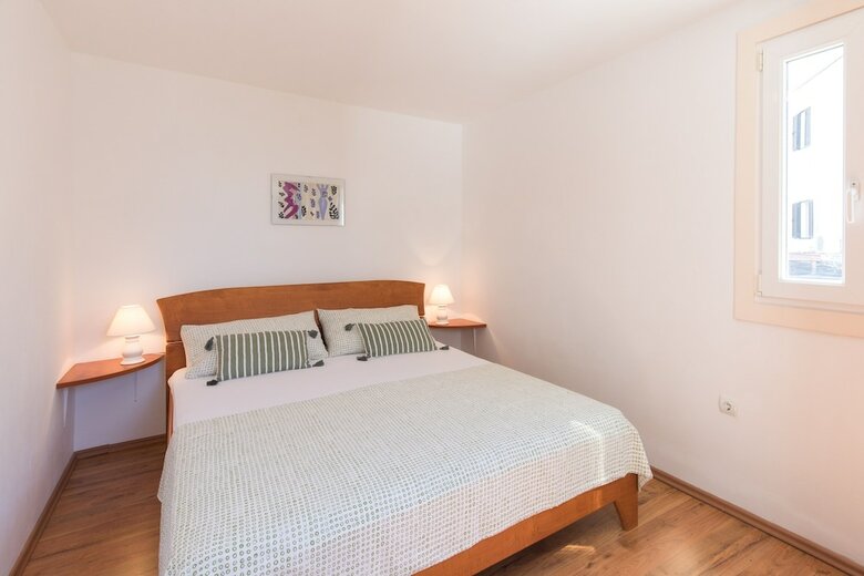 Apartments Ivona