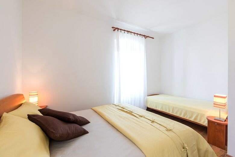 Apartments Ivona