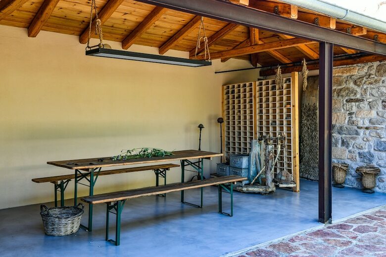 Boutique Stone Cottage With Large Terraces