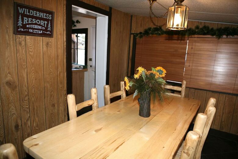 Triple R Cottages: 1