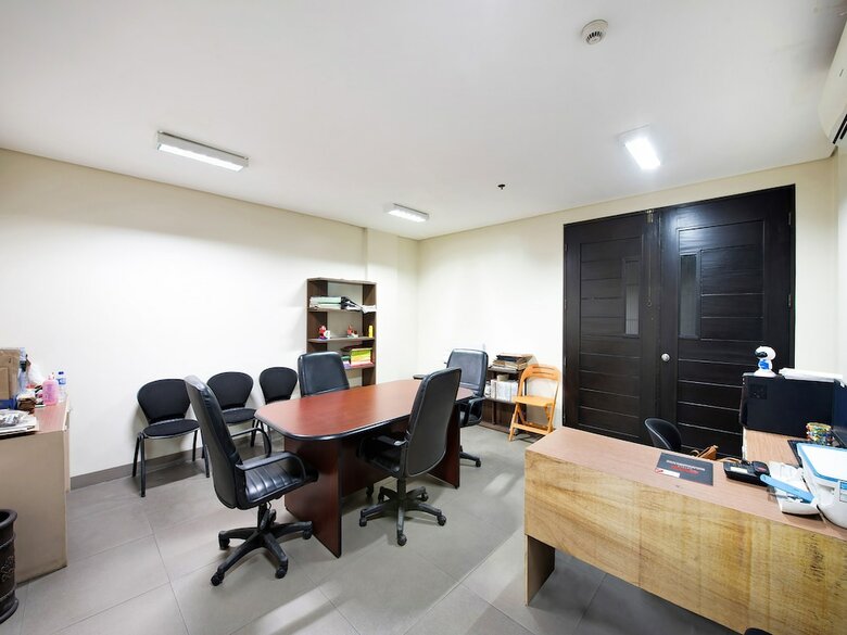 Hotel Oyo 533 Amina Plaza