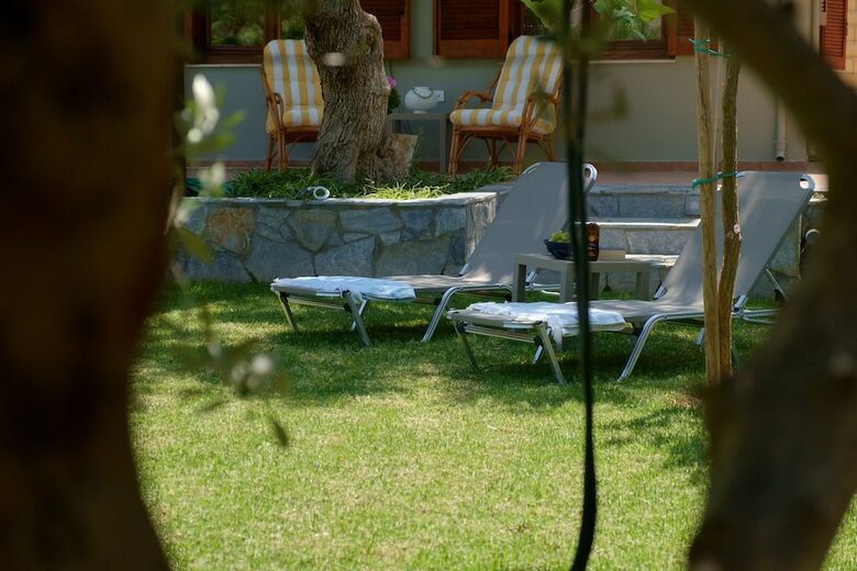Apartamentos Newly Renovated Garden Flat