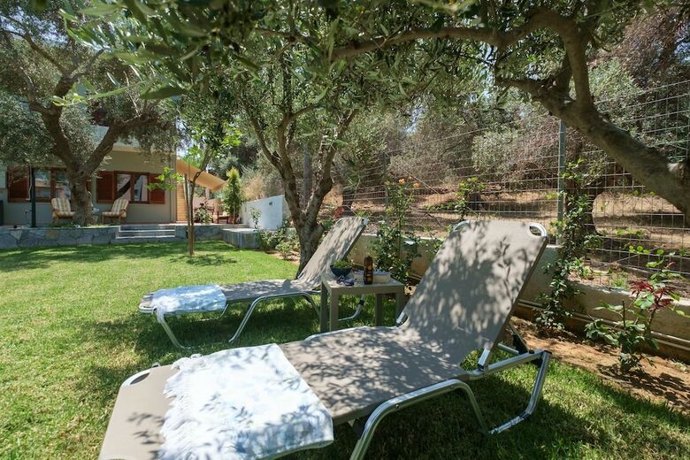 Apartamentos Newly Renovated Garden Flat