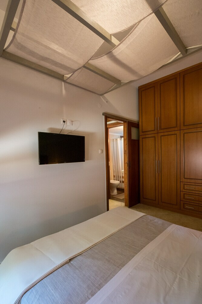 Apartamentos Newly Renovated Garden Flat