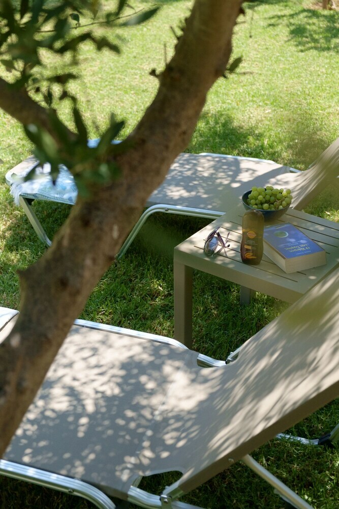 Apartamentos Newly Renovated Garden Flat