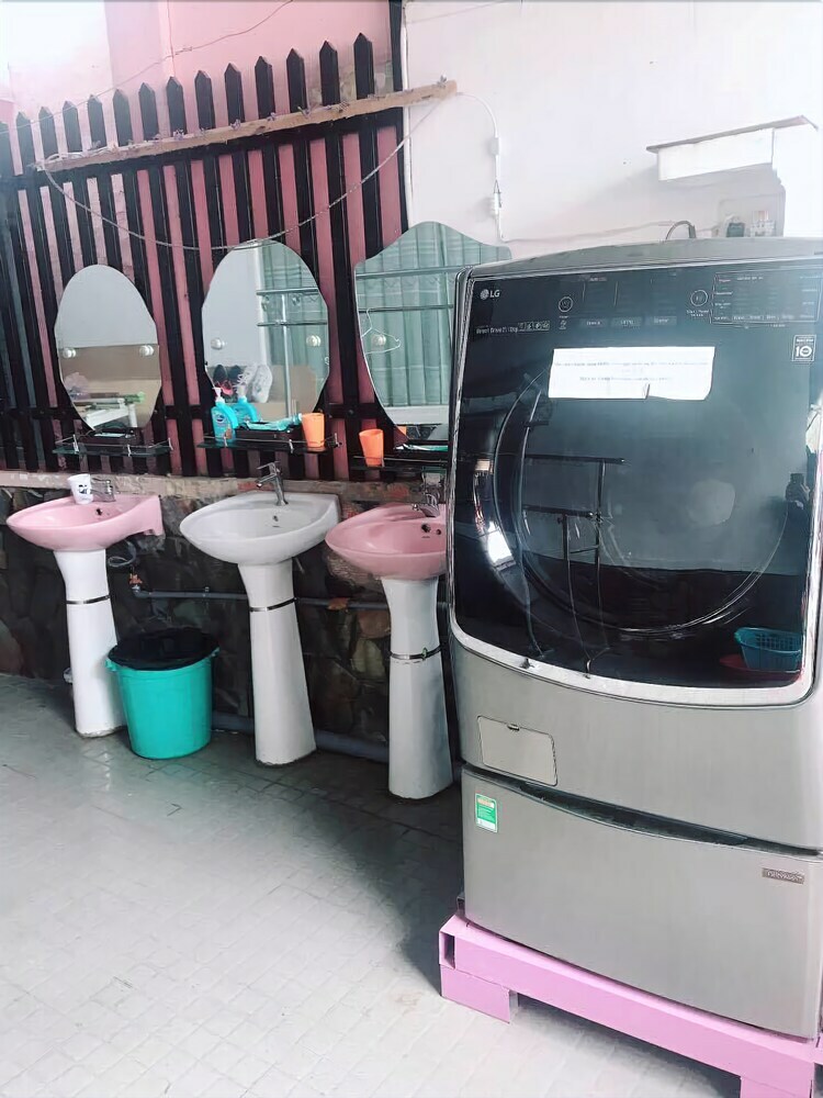 Hostal Hai Cay Thong Homestay - Hostel
