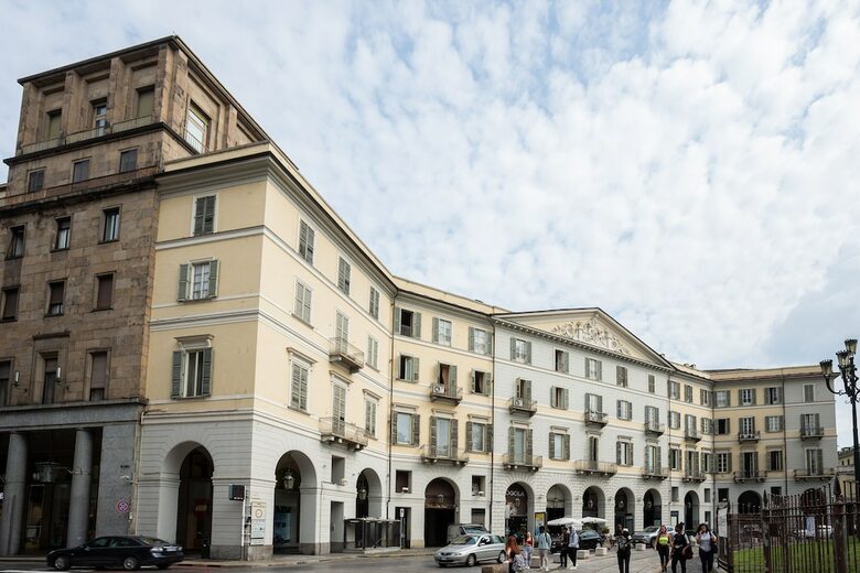 Residencia Dynasty Suites