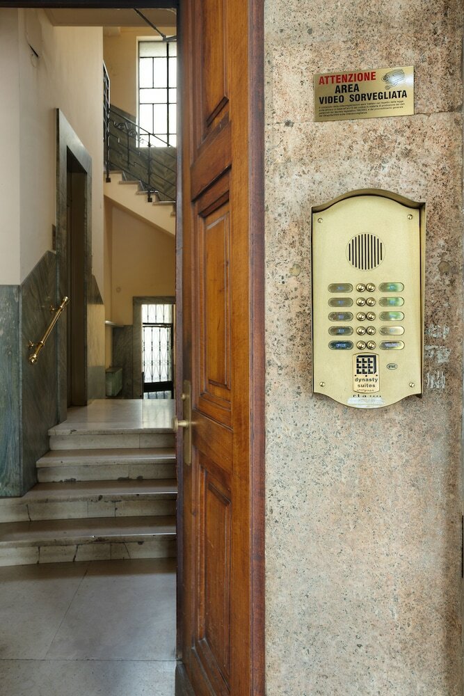 Residencia Dynasty Suites