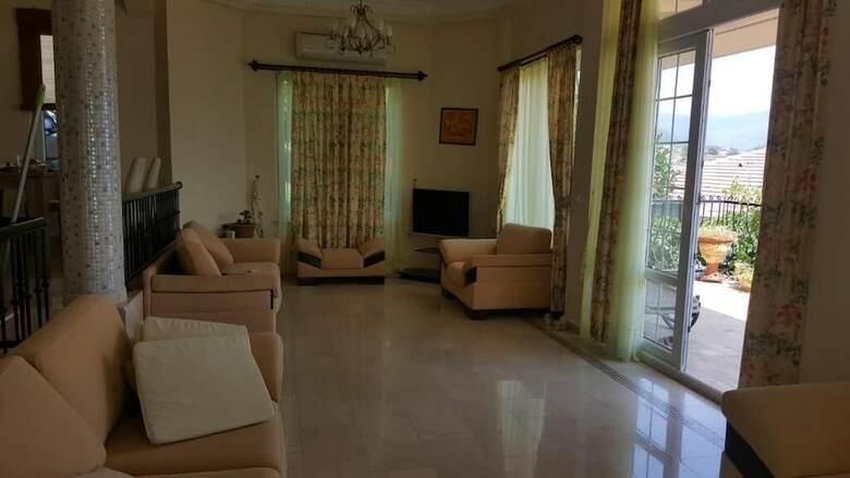 Goldcity Apartments