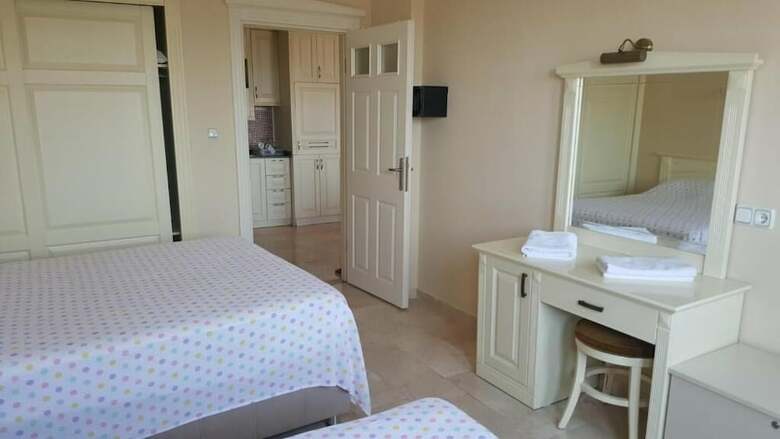 Goldcity Apartments