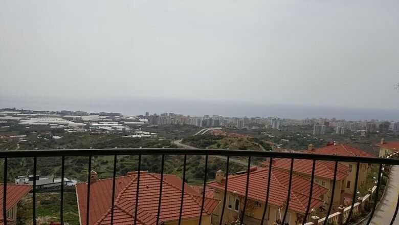 Goldcity Apartments
