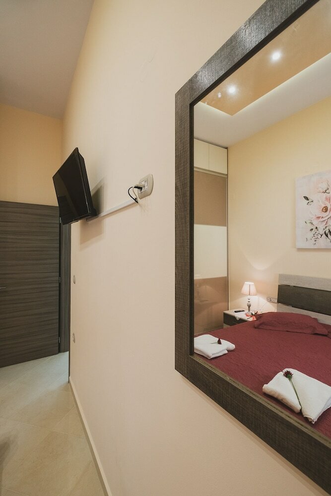 Villa Spacious & New Fully Equipped Home With Parking