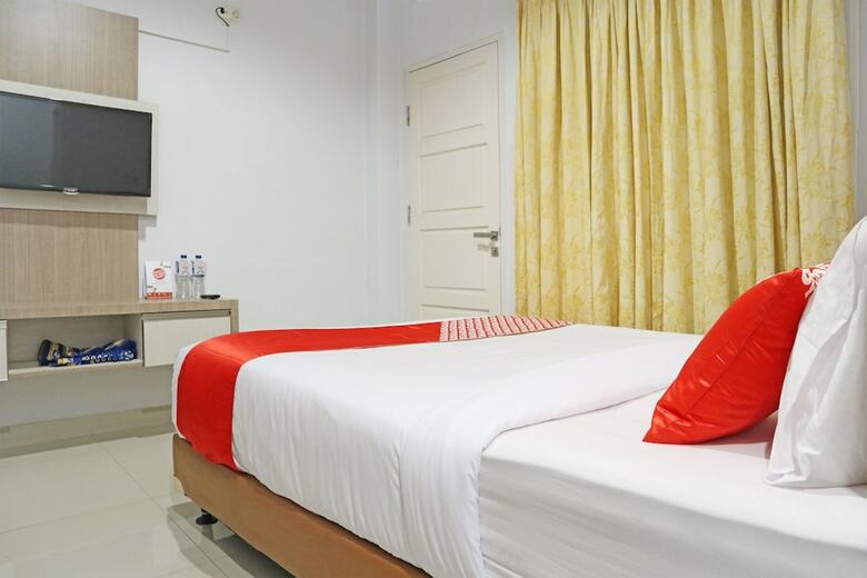 Hotel Oyo 1649 Grya Lavinsa