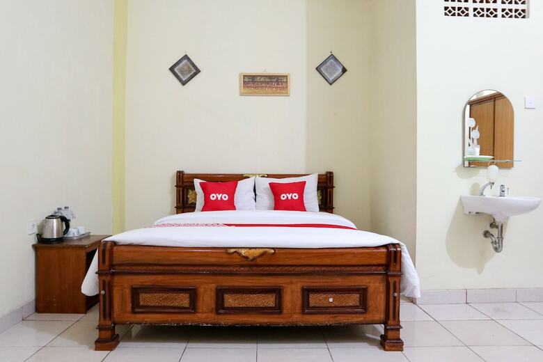 Oyo 1858 Hotel Almadinah Syariah