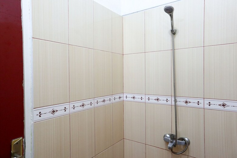Oyo 1858 Hotel Almadinah Syariah