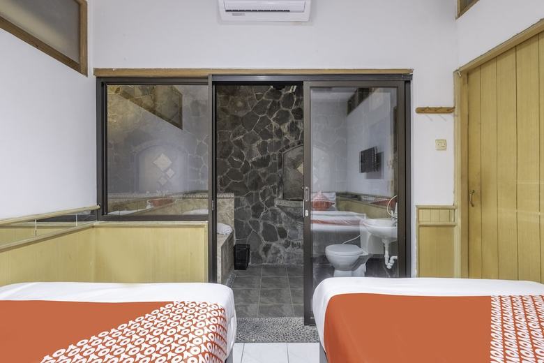 Hotel Oyo 1646 Imelda Residence