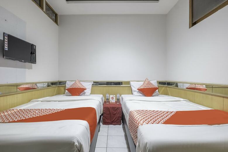 Hotel Oyo 1646 Imelda Residence