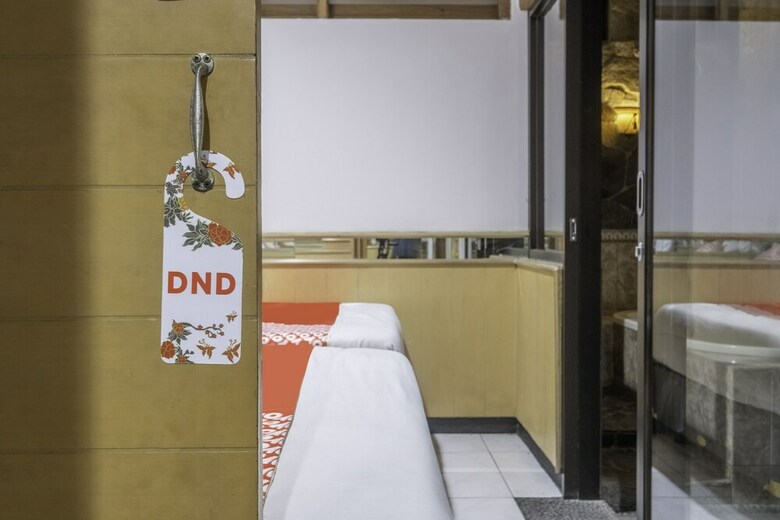 Hotel Oyo 1646 Imelda Residence