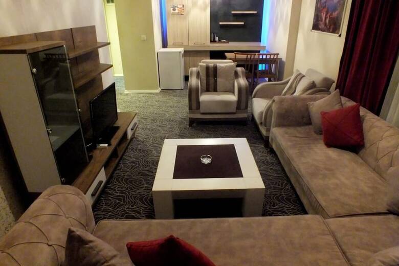Red House Vip
