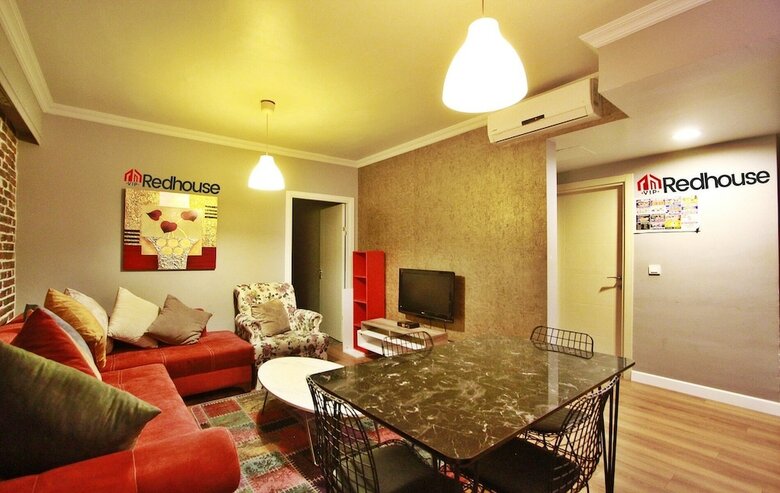 Red House Vip