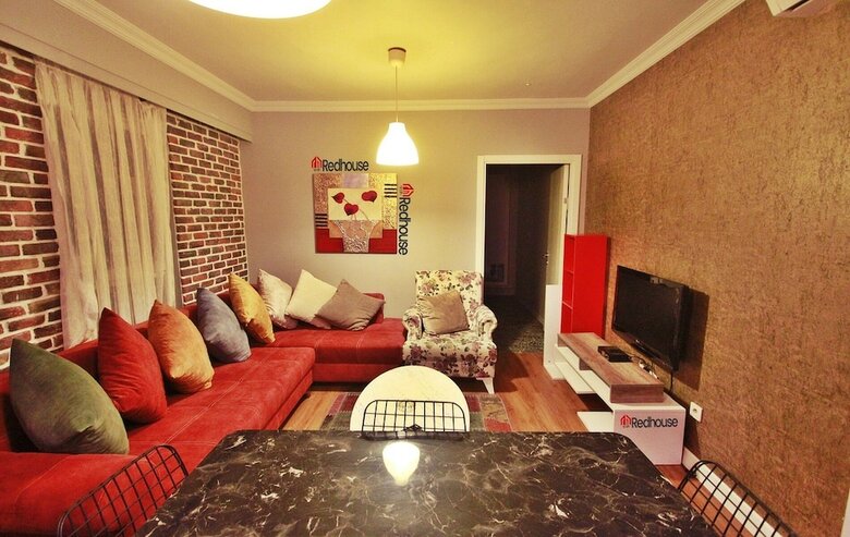 Red House Vip