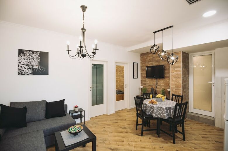 B Young Top Apartment Dubrovnik