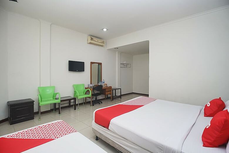 Oyo 2079 Jambi Raya Hotel