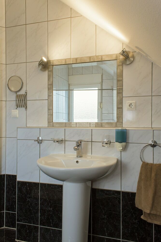 Villa Antzela With Private Pool And Gardens