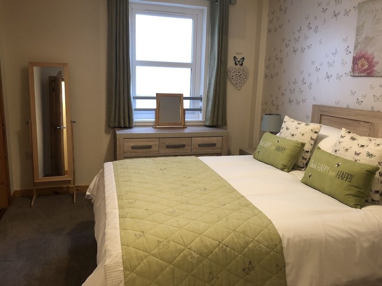 La Scala Inverness City Apartment