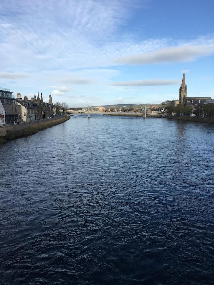 La Scala Inverness City Apartment