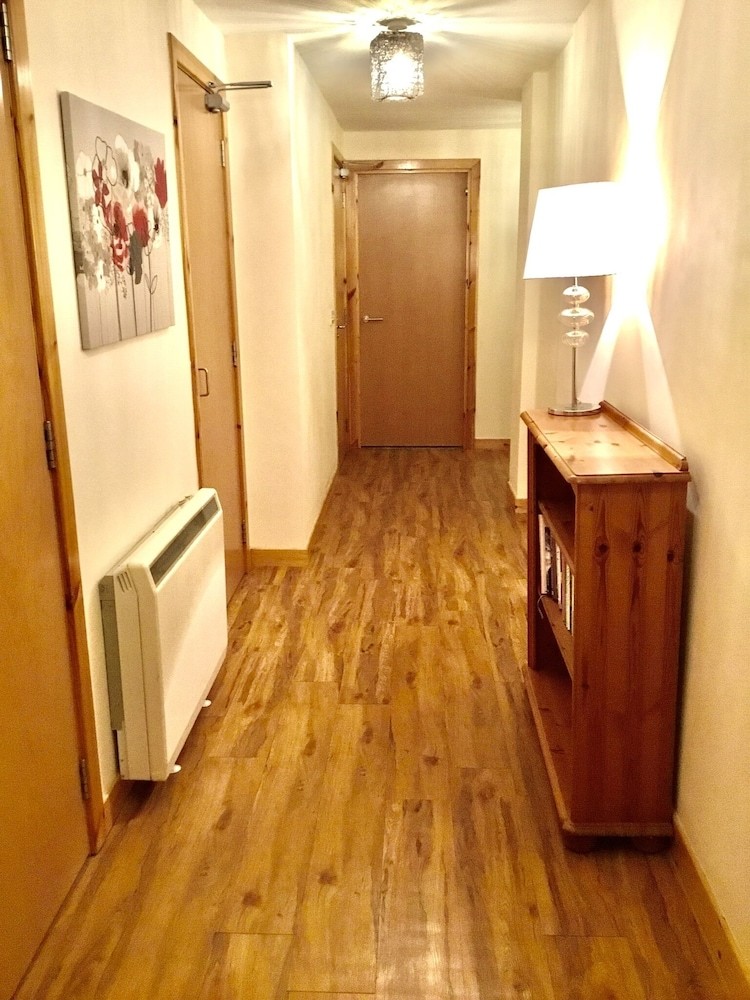 La Scala Inverness City Apartment