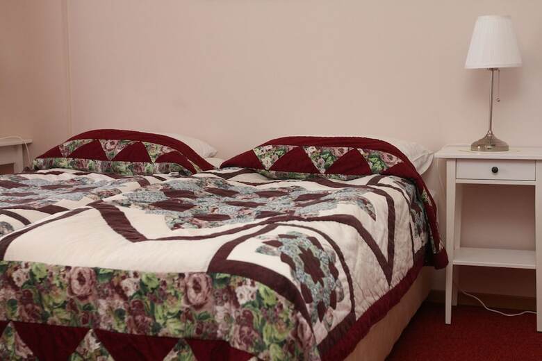 Hotel Guesthouse Narfasta�ir