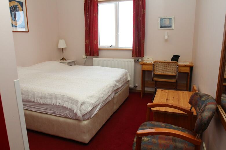 Hotel Guesthouse Narfasta�ir